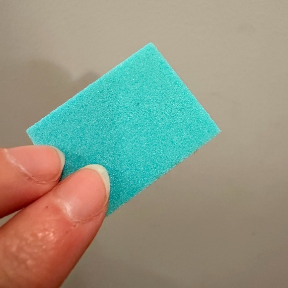 43 Mini Nail Buffer Blocks – Multi-Color Nail File Buffers (Bulk Lot) - Picture 2 of 5